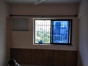 Room in 3 BHK Apartment at Mahindra GE Links, Goregaon West – for Sale