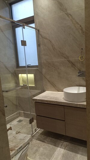 Bathroom in 3 BHK Builder Floor at New Rajinder Nagar – for Rent