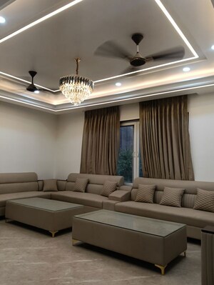 4 BHK Builder Floor For Rent in Sector 12a
