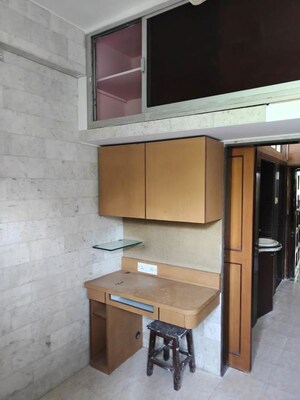 Study Room in 3 BHK Apartment at Four Bunglows – for Rent