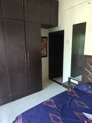 Bedroom in 3 BHK Apartment at Four Bunglows – for Rent