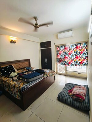 2 BHK Apartment For Rent in Panchsheel Greens II, Sector 16 Greater Noida