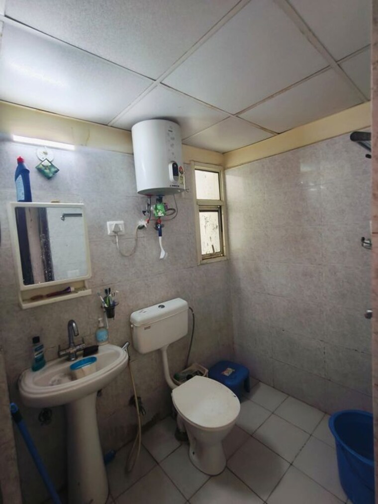 Bathroom, panchsheel-greens-ii 2 Bedroom 1105 Sq.Ft. Apartment In Sector 16 Greater Noida Greater Noida 10494405