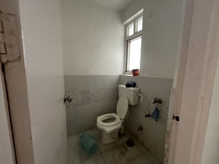 Bathroom, ats-one-hamlet 3 Bedroom 2150 Sq.Ft. Apartment In Sector 104 Noida 10494382