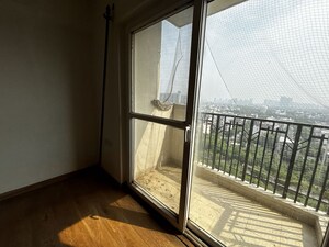 Room in 3 BHK Apartment at ATS One Hamlet, Sector 104 – for Rent
