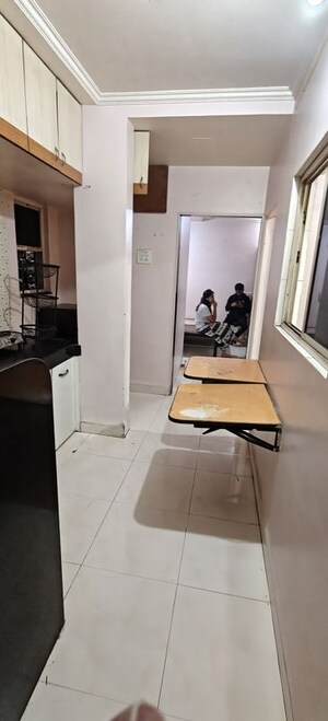 Team Area in 2 BHK Independent House at Kamgar Putala Vasahat – for Rent