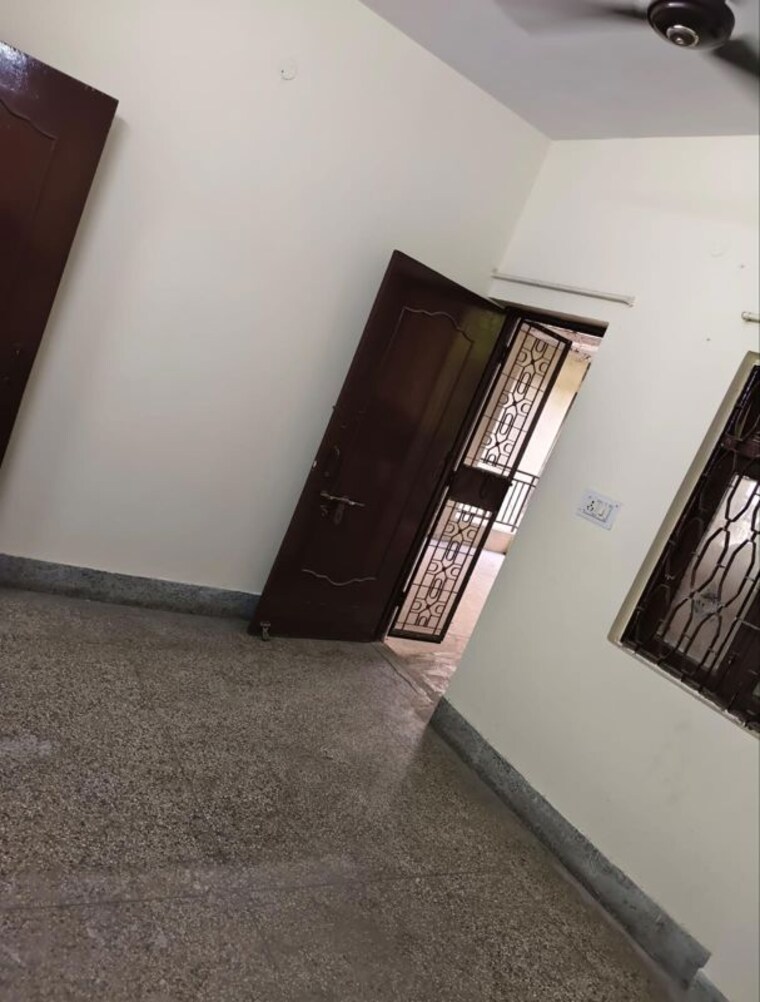 Room, naraina 3 Bedroom 150 Sq.Yd. Builder Floor In Naraina Delhi 10494472