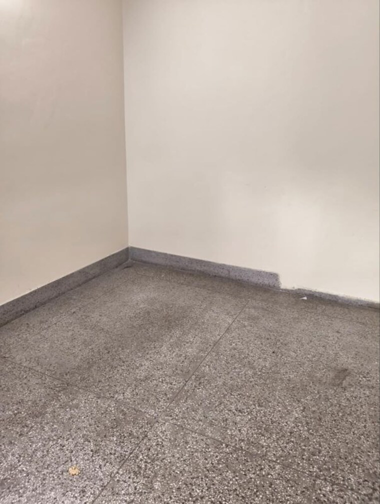 Room, naraina 3 Bedroom 150 Sq.Yd. Builder Floor In Naraina Delhi 10494472