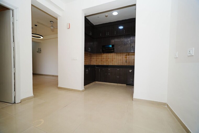 Room, mahagun-my-woods 2.5 Bedroom 1110 Sq.Ft. Apartment In Sector 16c Greater Noida Greater Noida 10493351
