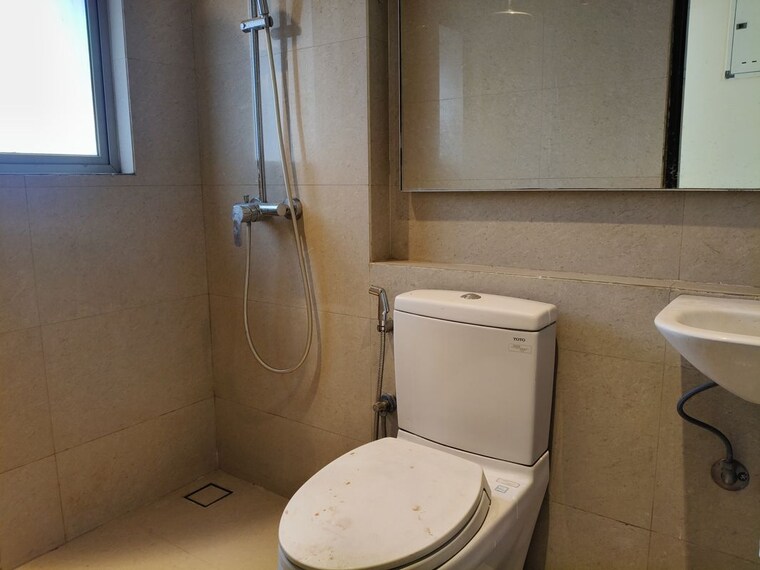 Bathroom, hiranandani-eagleridge-wing-a 2 Bedroom 750 Sq.Ft. Apartment In Thane West Thane 10494547