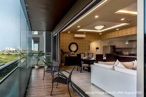 Balcony in 4 BHK Apartment at Tata Primanti Phase 2, Sector 72 – for Sale