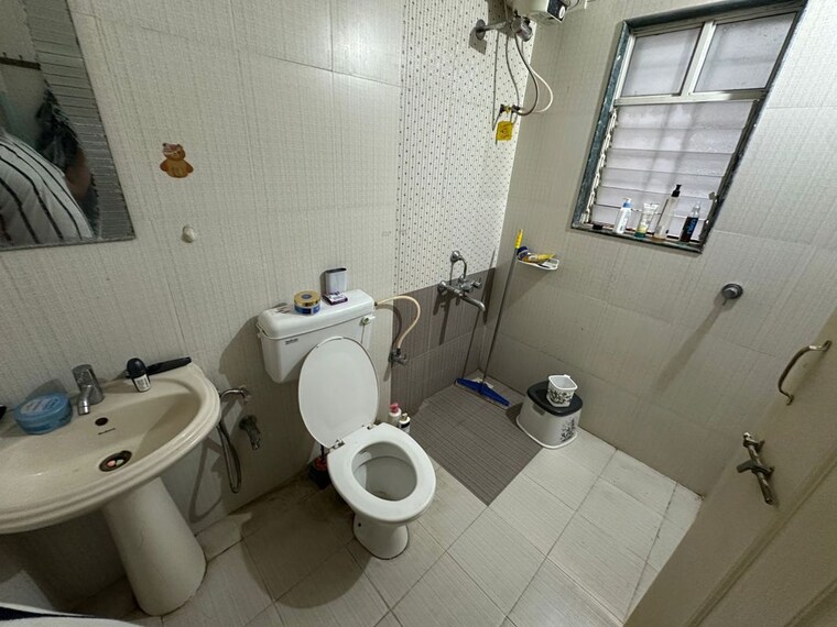 Bathroom, g-k-rajaveer-palace 2 Bedroom 850 Sq.Ft. Apartment In Pimple Saudagar Pune 10494577