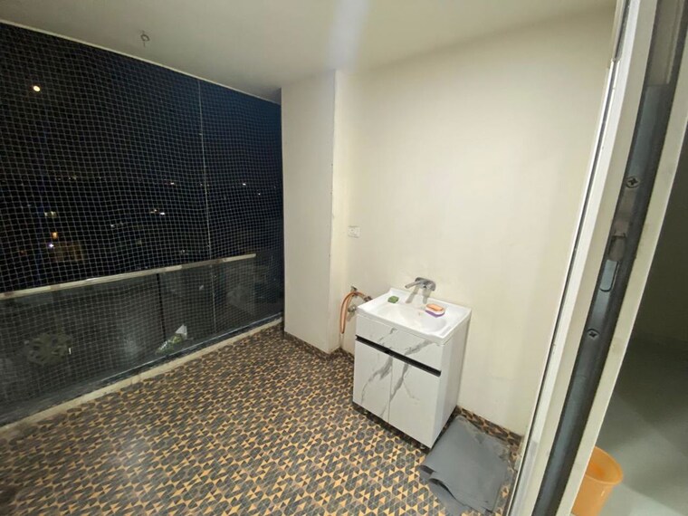 Bathroom, elegant-ram-ratna 3 Bedroom 1800 Sq.Ft. Apartment In Narendra Nagar Jaipur 10494606