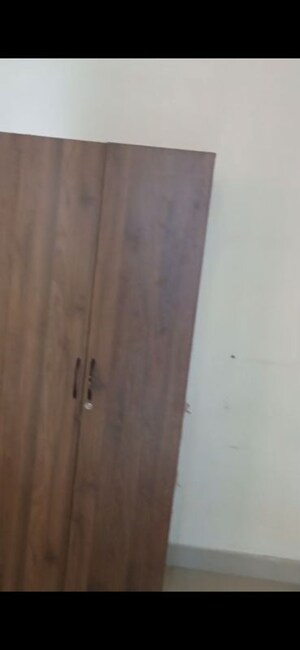 Furnished Amenities in 3 BHK Apartment at Conscient Habitat 78, Sector 78 – for Rent