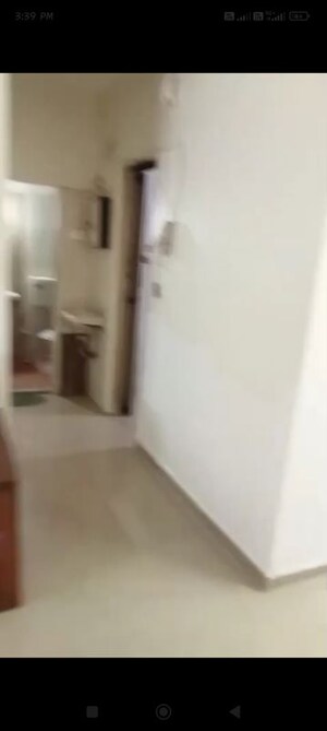 Room in 1 BHK Apartment at Unnat Nagar – for Rent
