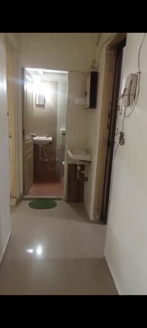 Bathroom in 1 BHK Apartment at Unnat Nagar – for Rent
