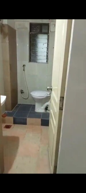 Bathroom in 1 BHK Apartment at Unnat Nagar – for Rent