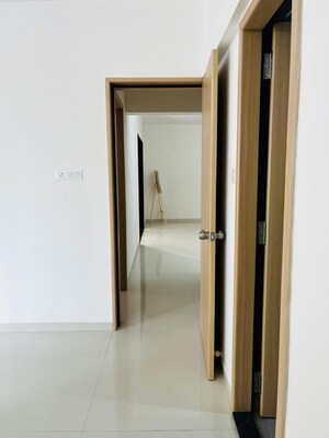 Room in 2 BHK Apartment at Kohinoor Courtyard One, Wakad – for Rent