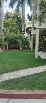 4 BHK + Pooja Room,Servant Room,Store Room 3960 Sq.Ft. Villa in Thaltej