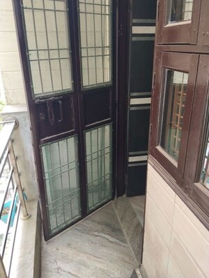 Balcony in 2 BHK Builder Floor at Baba Colony – for Rent