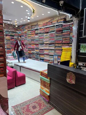 Team Area in  Shop at Orderly Bazar – for Sale