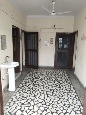 Bedroom in 3 BHK Builder Floor at Sector 14 – for Rent
