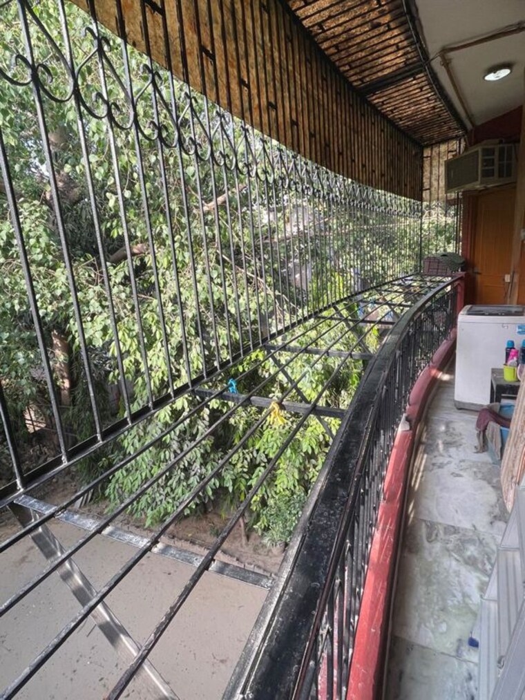 Balcony, lajpat nagar 4 3 Bedroom 1200 Sq.Ft. Builder Floor In Lajpat Nagar 4 Delhi 10494900