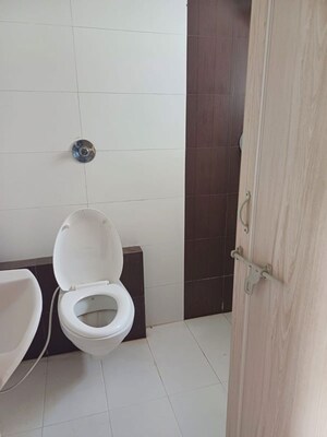 Bathroom in 2 BHK Independent House at Race Course – for Rent