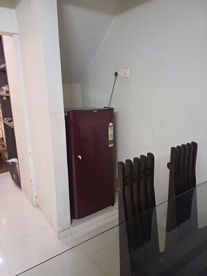 Furnished Amenities in 2 BHK Independent House at Race Course – for Rent