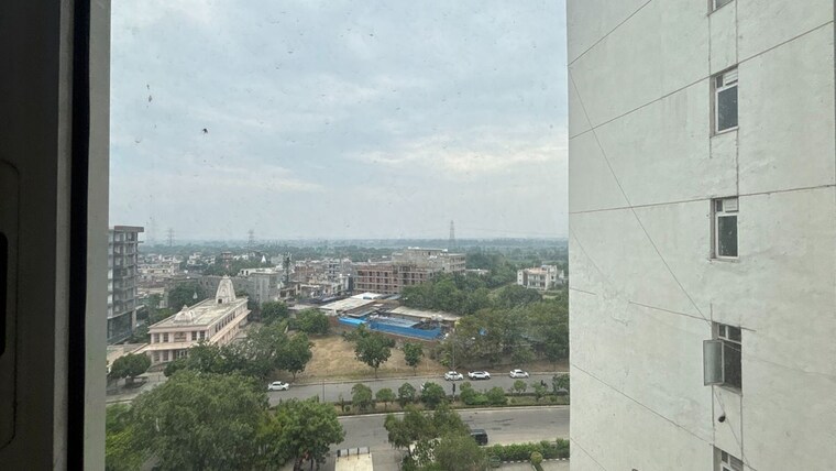 undefined, jaypee-greens-pavilion-court 2 Bedroom 1350 Sq.Ft. Apartment In Sector 128 Noida 10495014