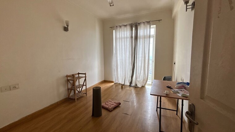 Living Room, jaypee-greens-pavilion-court 2 Bedroom 1350 Sq.Ft. Apartment In Sector 128 Noida 10495014