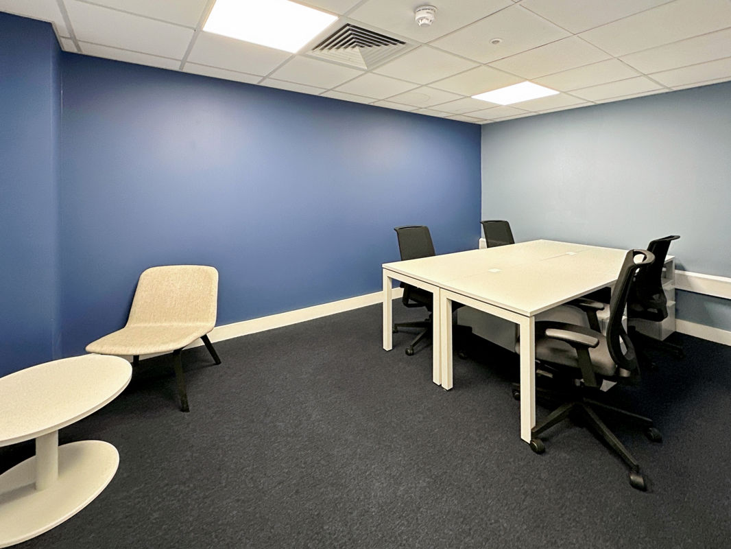 Office Space For Rent in Tarun Nagar