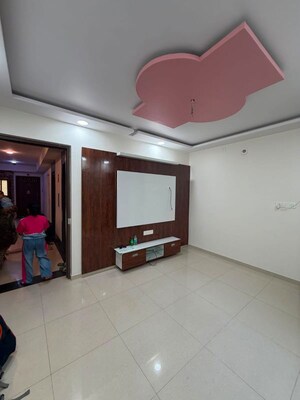 Room in 2 BHK Apartment at Runwal Eirene, Balkum Pada – for Rent