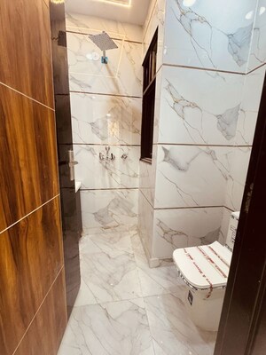 Bathroom in 1 BHK Builder Floor at Uttam Nagar West – for Sale