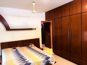 Bedroom in 3 BHK Apartment at Navin Nagar – for Rent