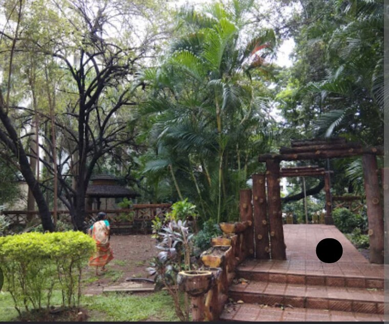 Garden, lodha-paradise 2 Bedroom 750 Sq.Ft. Apartment In Majiwada Thane 10495290