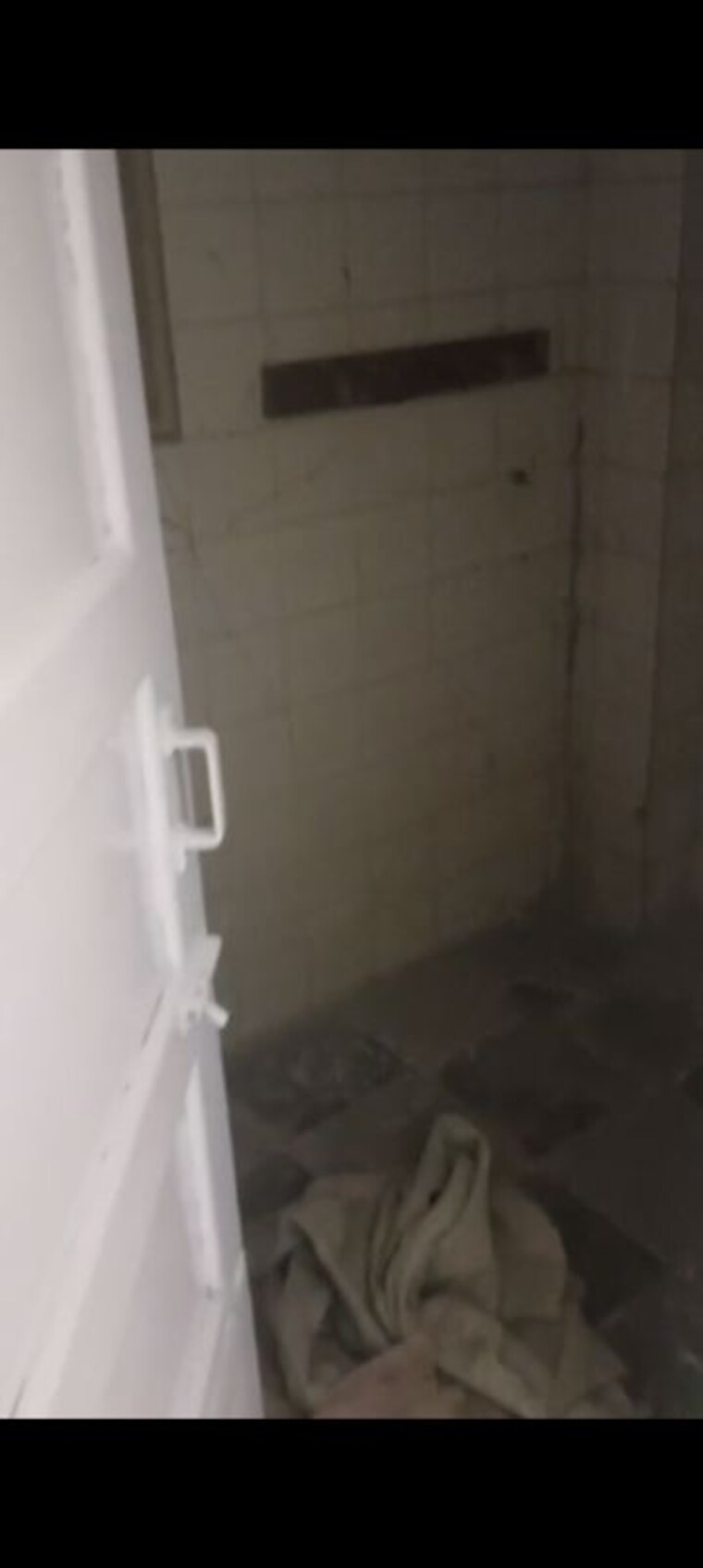Bathroom, ghatkopar west 2 Bedroom 600 Sq.Ft. Apartment In Ghatkopar West Mumbai 10495364
