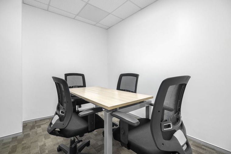 Gym, andheri east Commercial Office Space 807 Sq.Ft. In Andheri East Mumbai 9539996