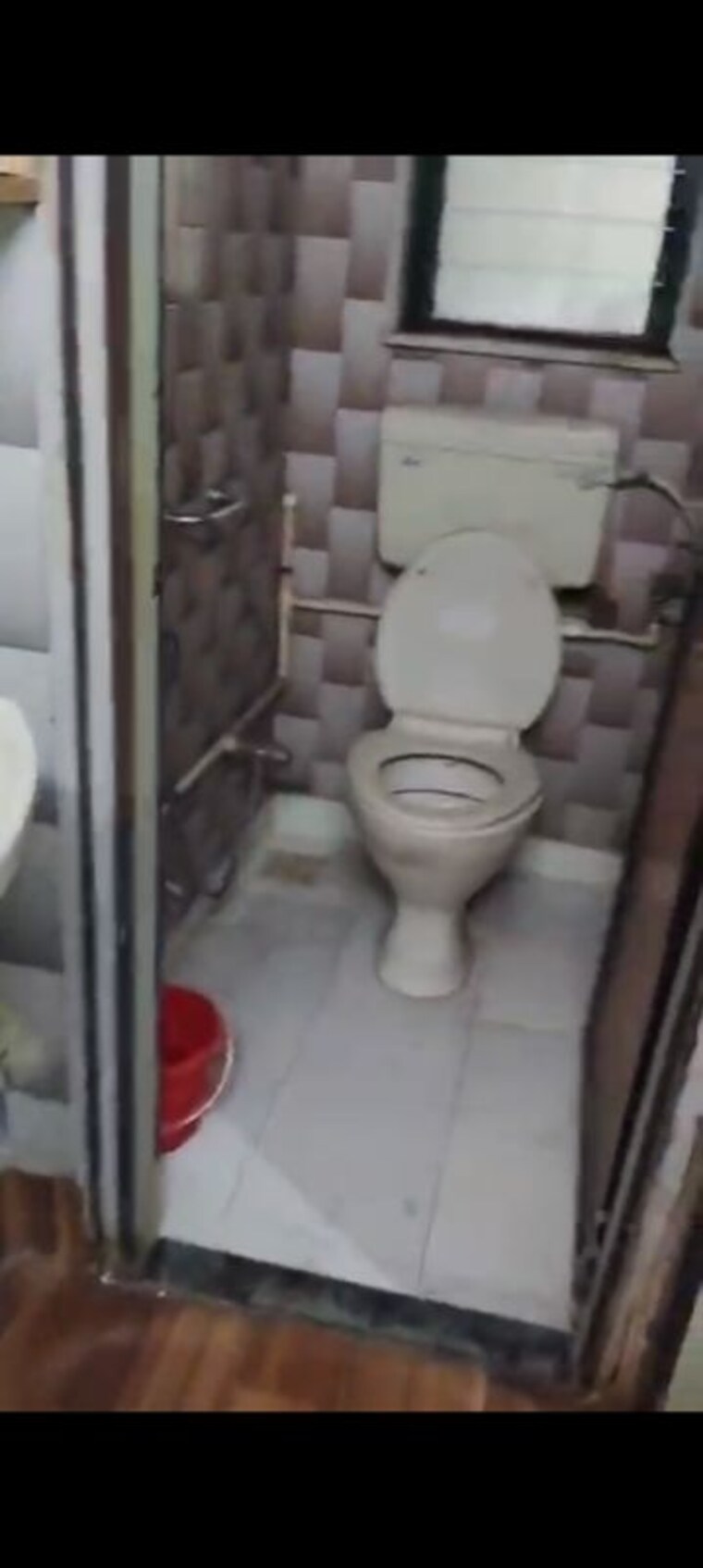 Bathroom, ghatkopar east 2 Bedroom 700 Sq.Ft. Apartment In Ghatkopar East Mumbai 10495432