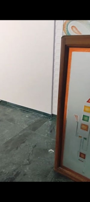 Room in 2 BHK Apartment at Ghatkopar East – for Rent