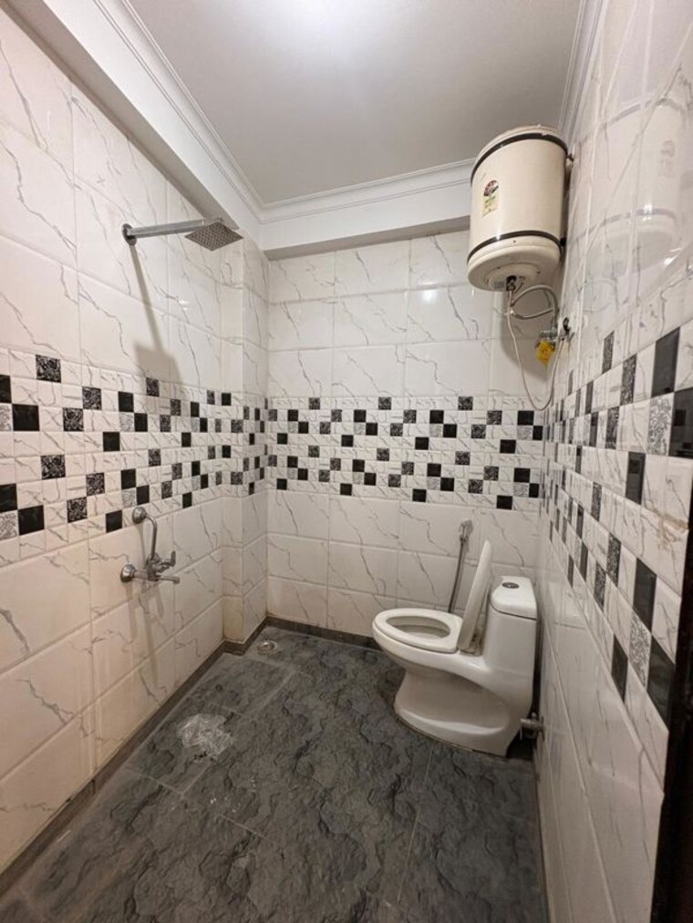 Bathroom, saket 1 Bedroom 600 Sq.Ft. Builder Floor In Saket Delhi 10495569