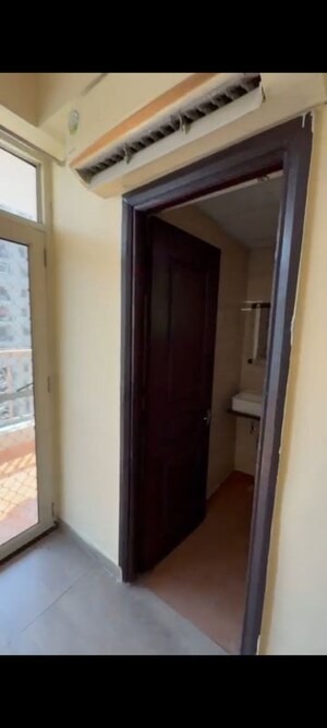 2 BHK Apartment For Rent in M R Platinum 321, Raj Nagar Extension