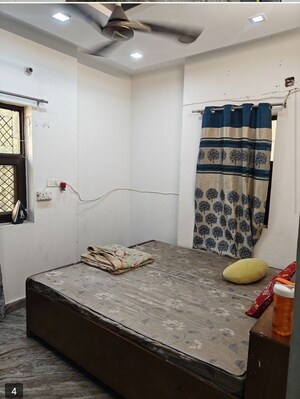 2 BHK Builder Floor For Rent in Rohini Sector 15