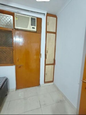 Room in 2 BHK Builder Floor at Rohini Sector 11 – for Rent
