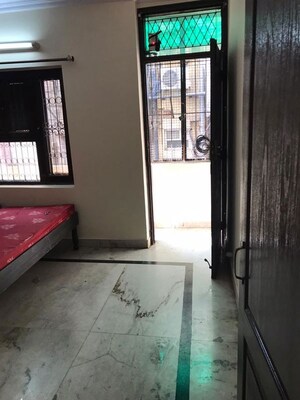 Room in 2 BHK Builder Floor at Lajpat Nagar I – for Rent