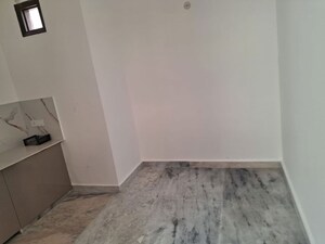 Room in 1 BHK Builder Floor at Rohini Sector 7 – for Rent