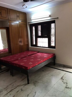 1 BHK Builder Floor For Rent in Lajpat Nagar ii