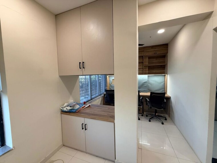 Team Area, sayajigunj Commercial Office Space 800 Sq.Ft. In Sayajigunj Vadodara 10495727