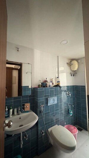 Bathroom in 1.5 BHK Apartment at Lodha Amara, Kolshet Road – for Rent