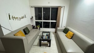 Team Area in 1.5 BHK Apartment at Lodha Amara, Kolshet Road – for Rent
